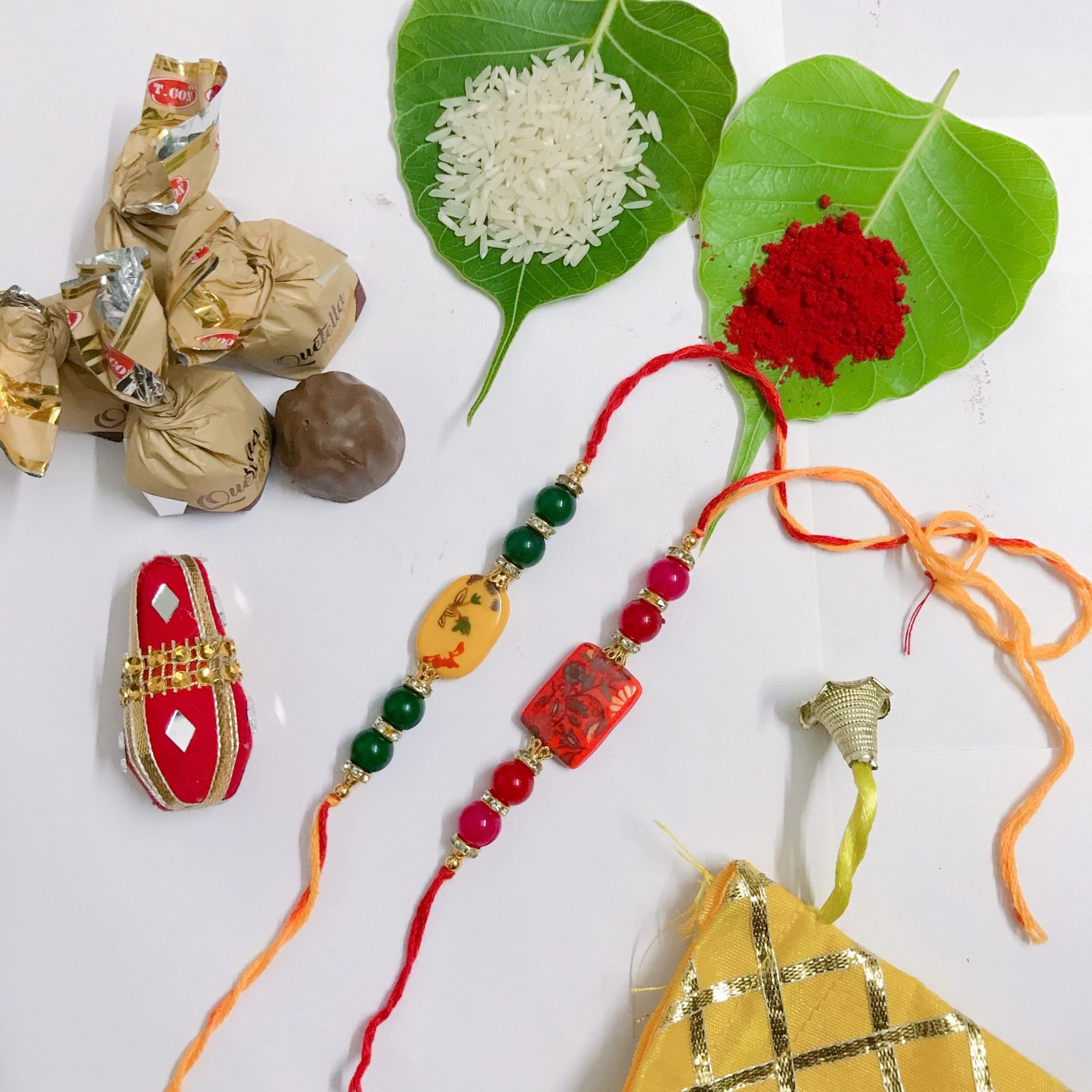 Dual Rakhi Set With Chocolates Dual Rakhi Set With Chocolates